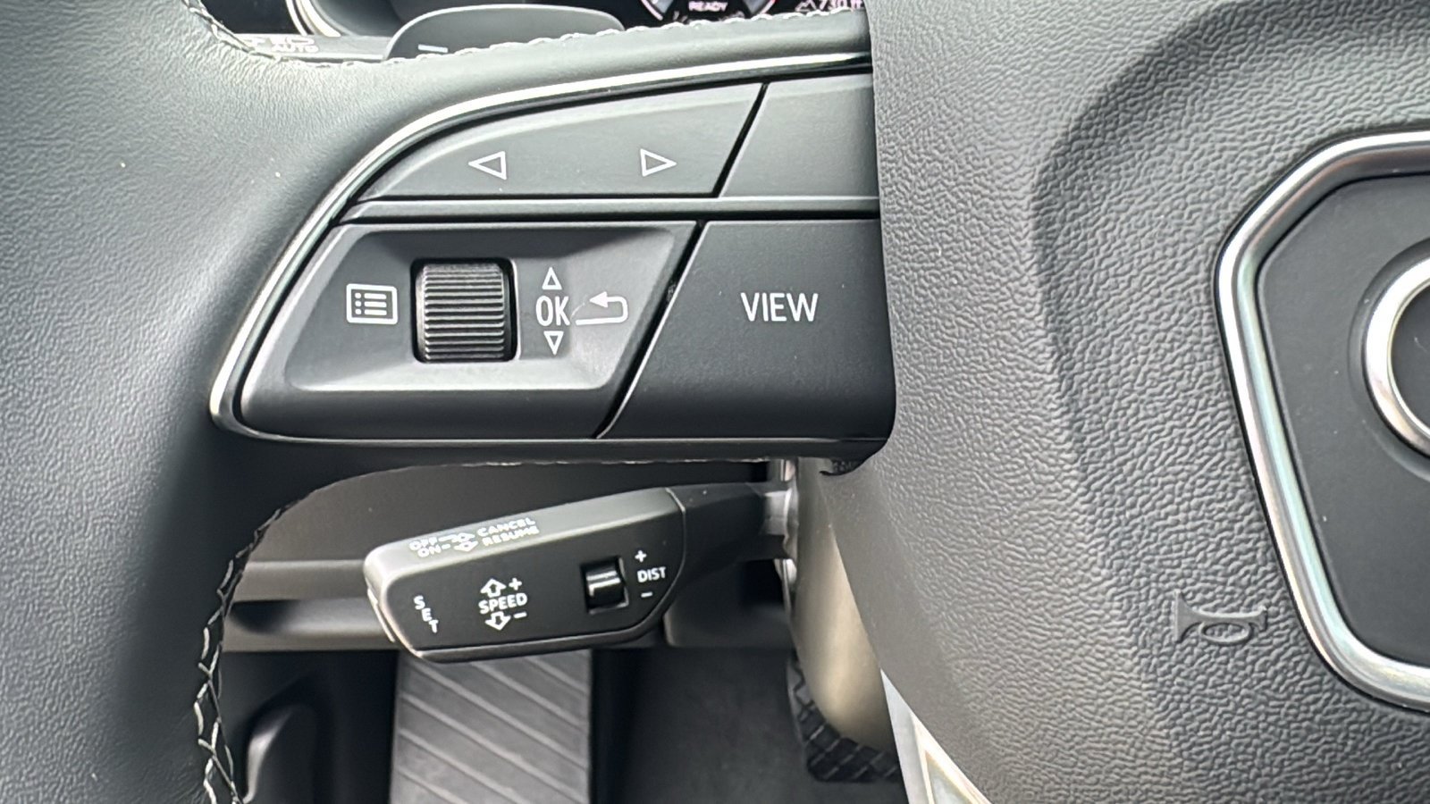 Used 2024 Audi Q8 Premium Plus AWD/4WD image 23