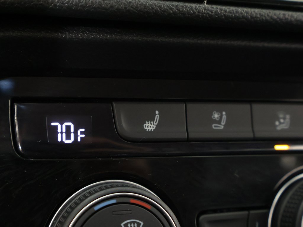 Used 2022 Volkswagen Taos SEL image 51