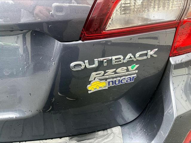 Used 2016 Subaru Outback 2.5i Limited AWD/4WD image 8