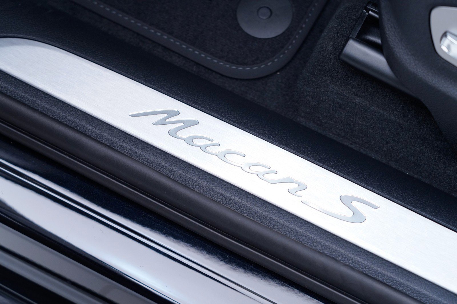 New 2026 Porsche Macan S image 15