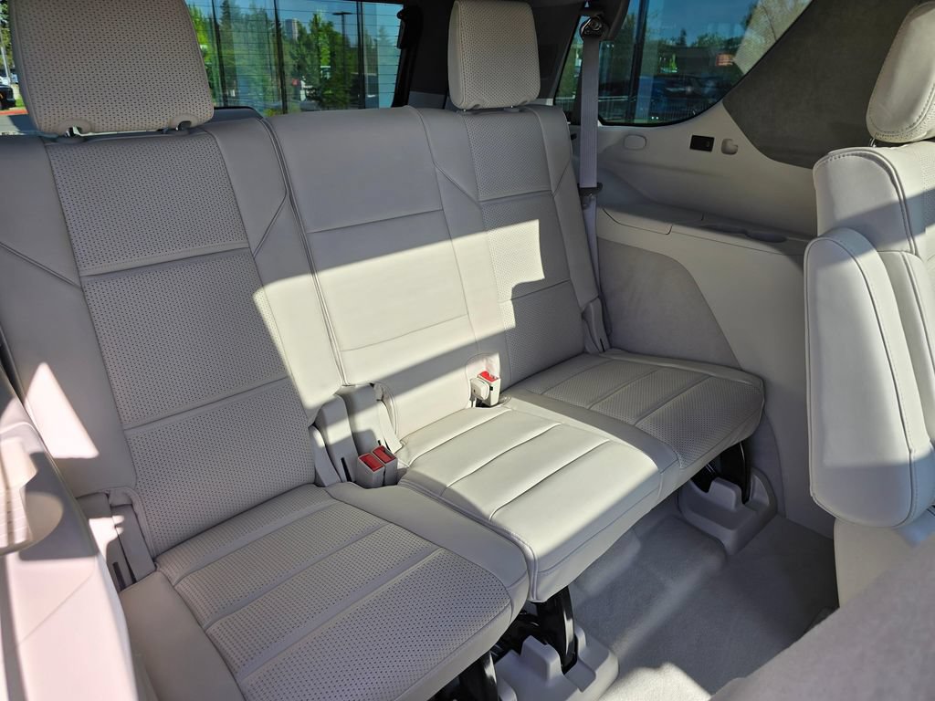 New 2026 Cadillac Escalade Platinum Sport AWD/4WD image 14