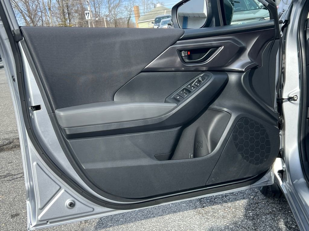 Certified 2025 Subaru Impreza 2.0i image 16