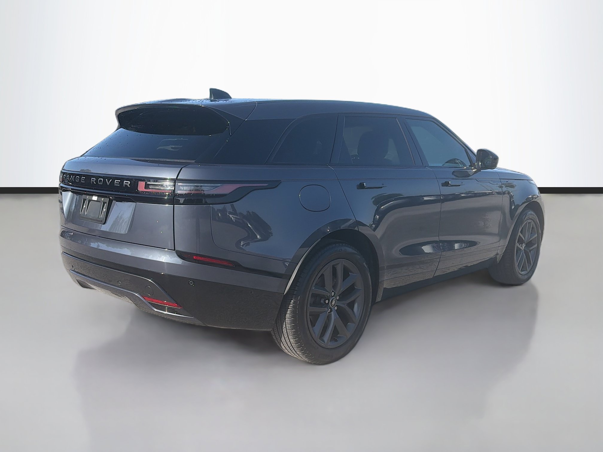 Used 2026 Land Rover Range Rover Velar Dynamic SE AWD/4WD image 5