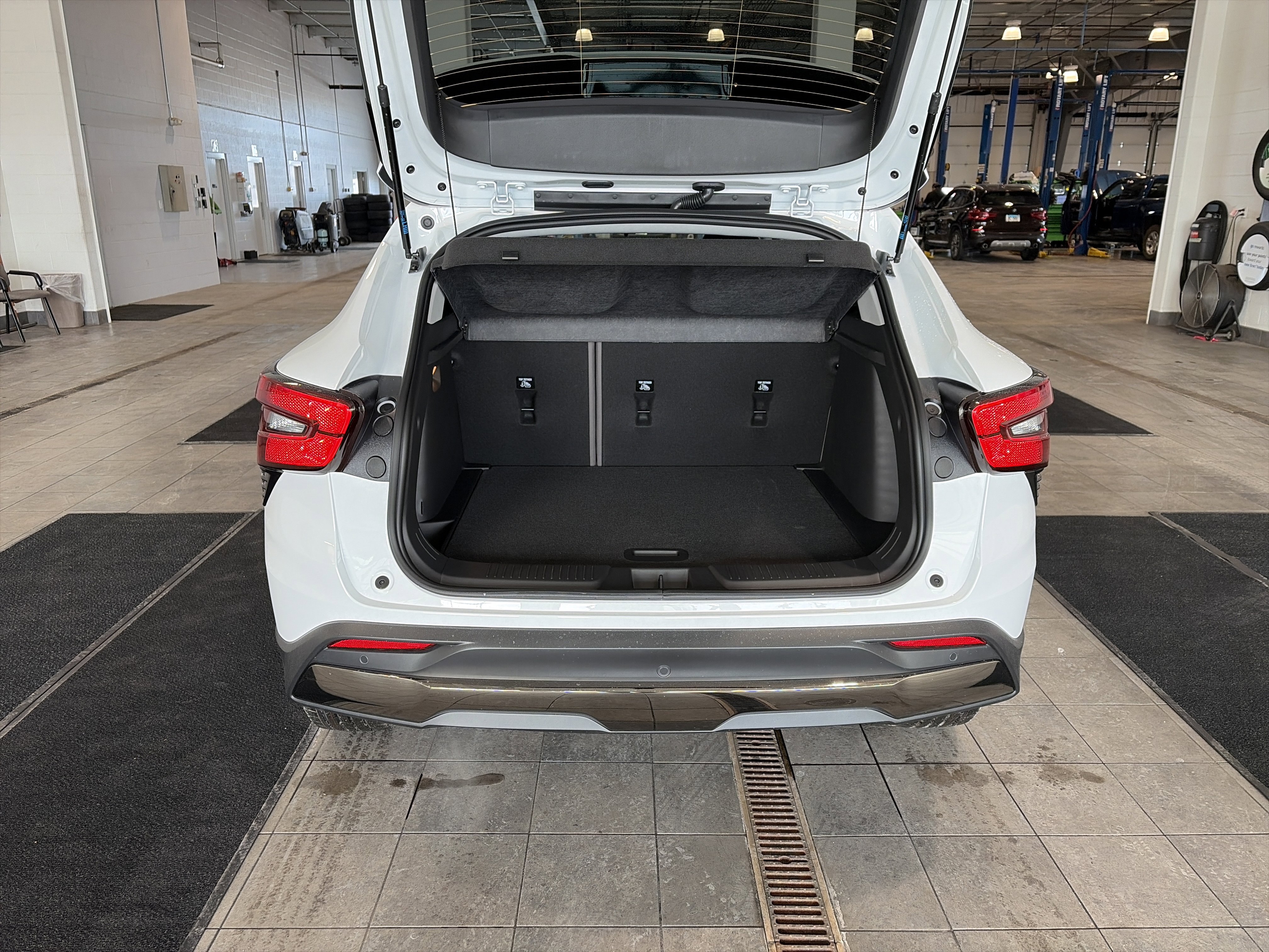 New 2026 Chevrolet Trax ACTIV w/ Driver Confidence Package image 5