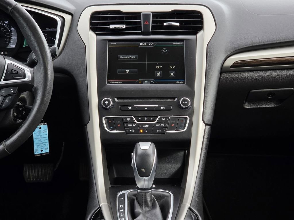 Used 2016 Ford Fusion SE w/ Equipment Group 202A FWD image 26