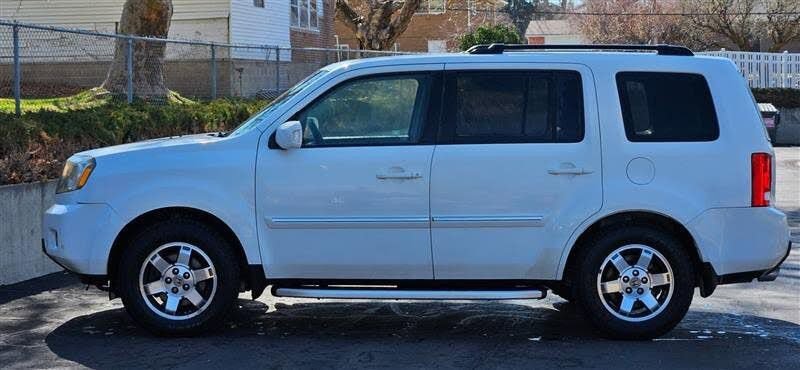 Used 2010 Honda Pilot Touring image 2