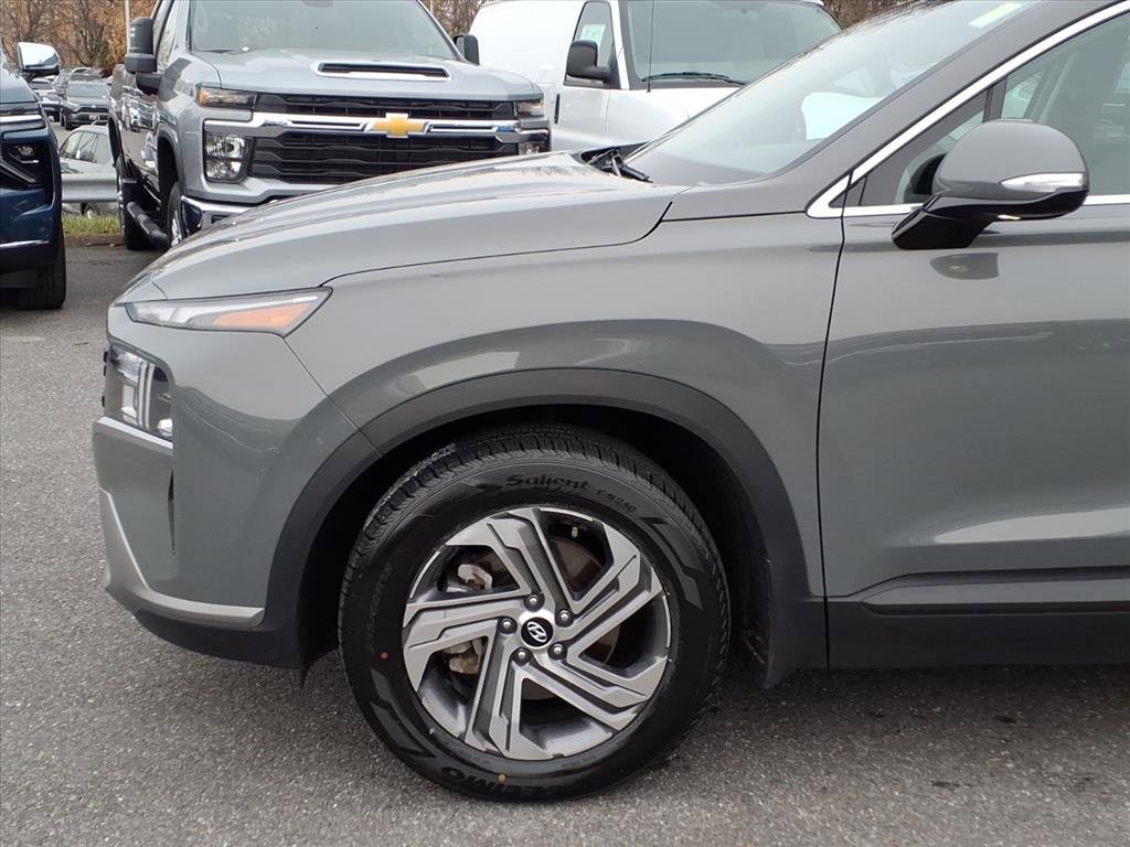 Used 2023 Hyundai Santa Fe SEL image 7