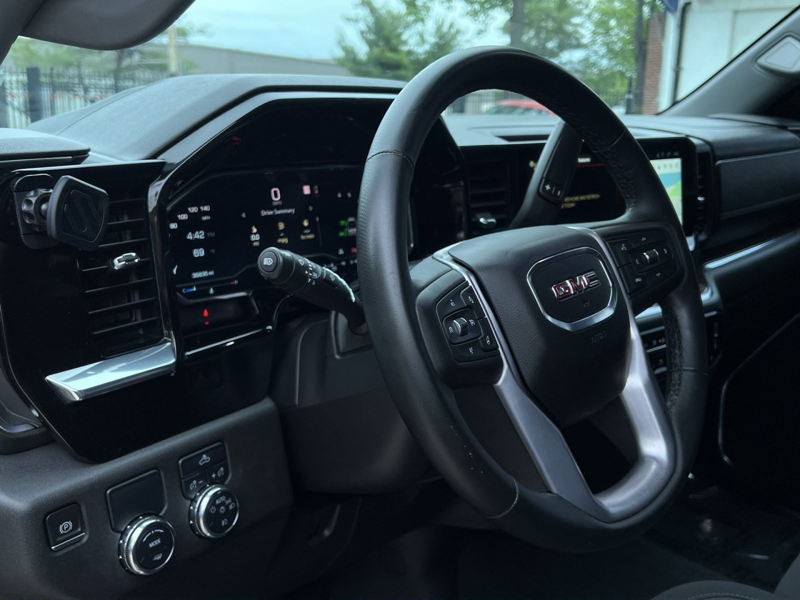 Used 2023 GMC Sierra 1500 Elevation RWD image 29