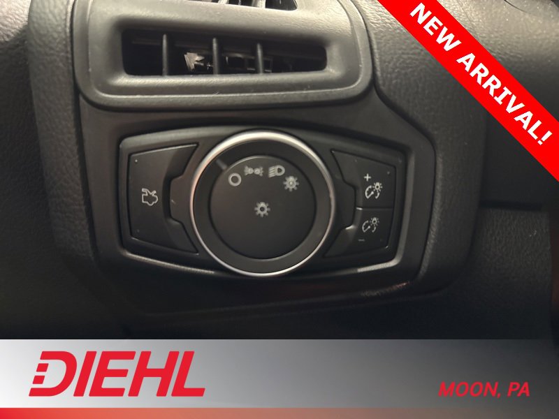 Used 2018 Ford Focus SE image 20