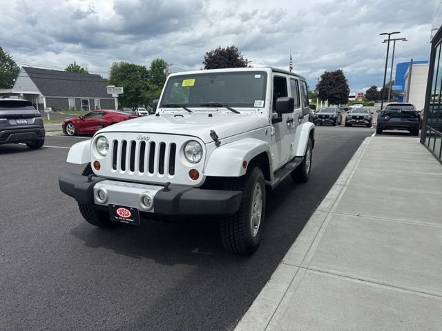 Used 2011 Jeep Wrangler Unlimited Sahara w/ Connectivity Group AWD/4WD image 7
