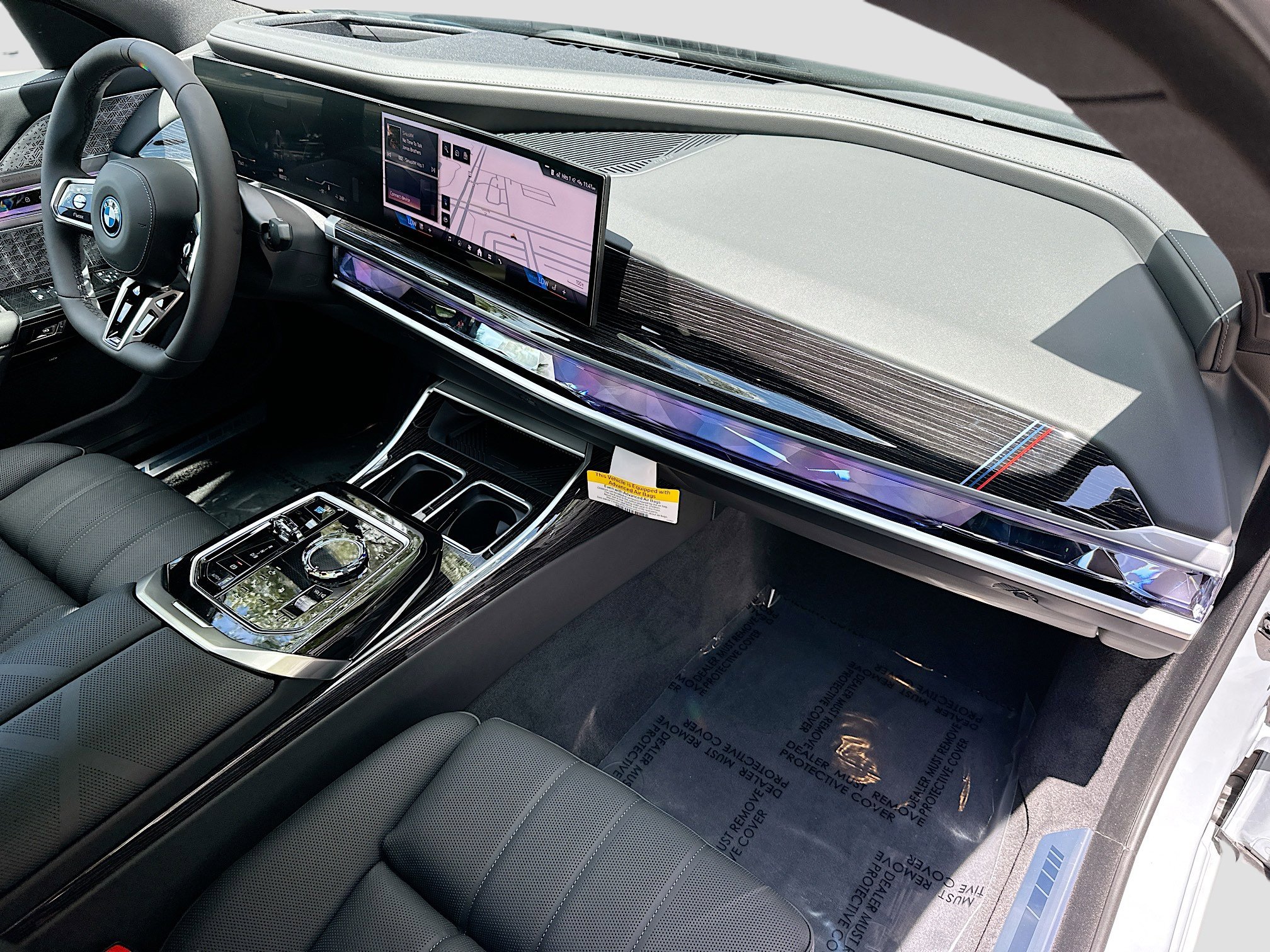 New 2025 BMW i7 xDrive60 image 26