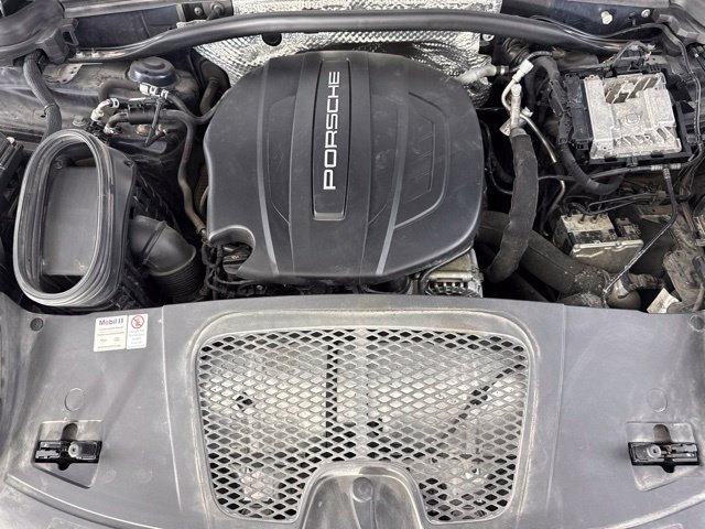 Used 2020 Porsche Macan AWD/4WD image 22