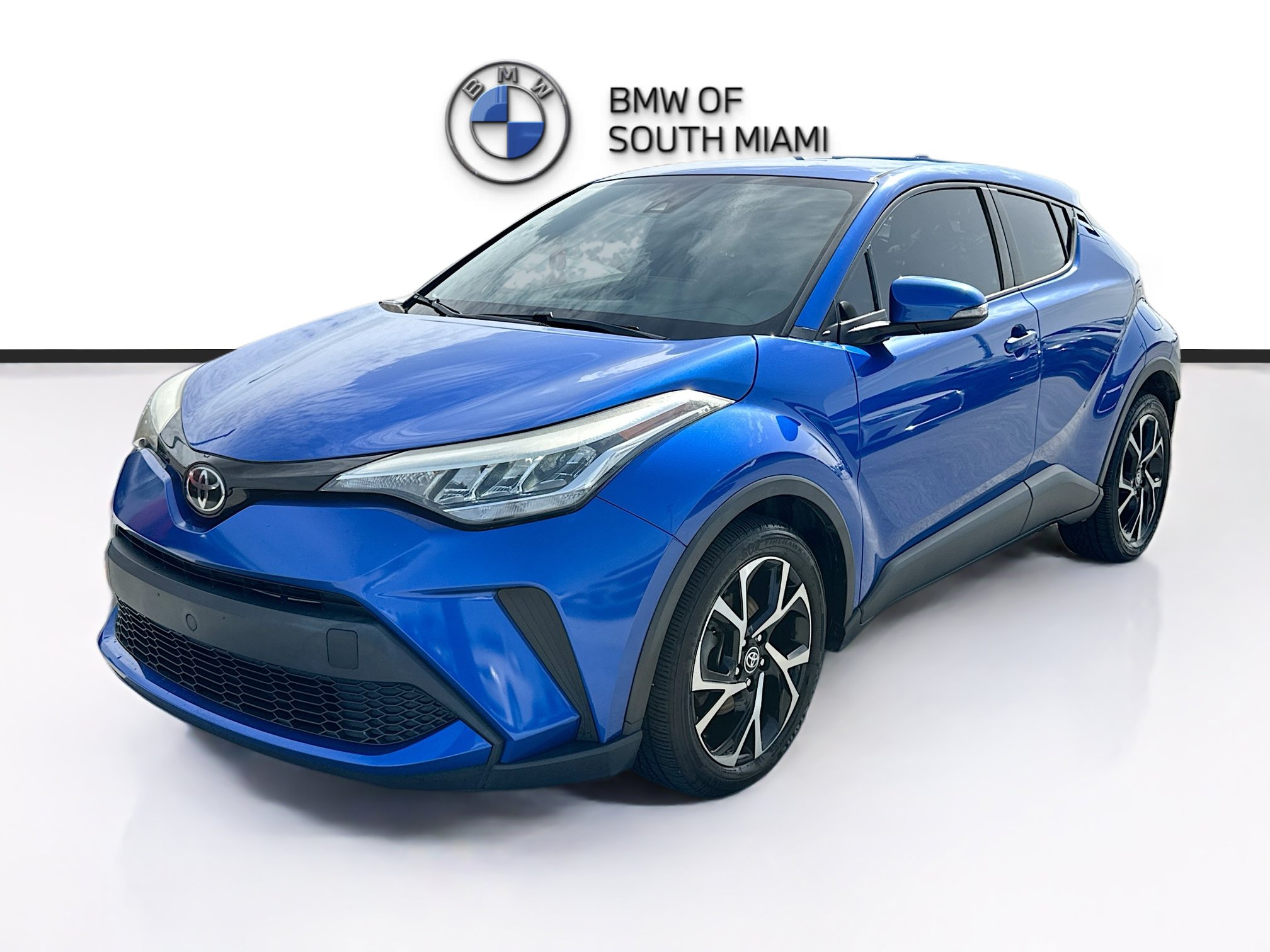 Used 2020 Toyota C-HR XLE FWD image 3
