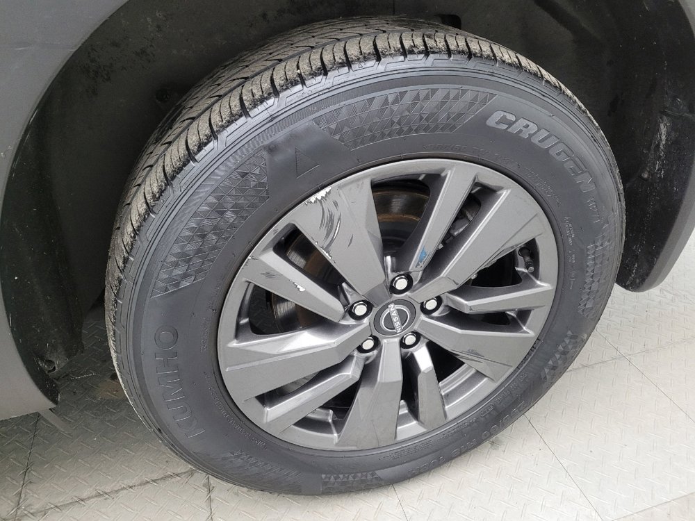 Used 2022 Nissan Pathfinder SV image 31