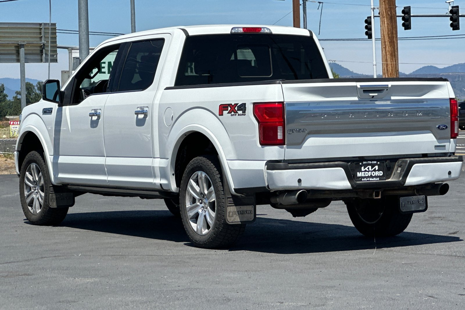 Used 2020 Ford F150 Platinum w/ Technology Package AWD/4WD image 7