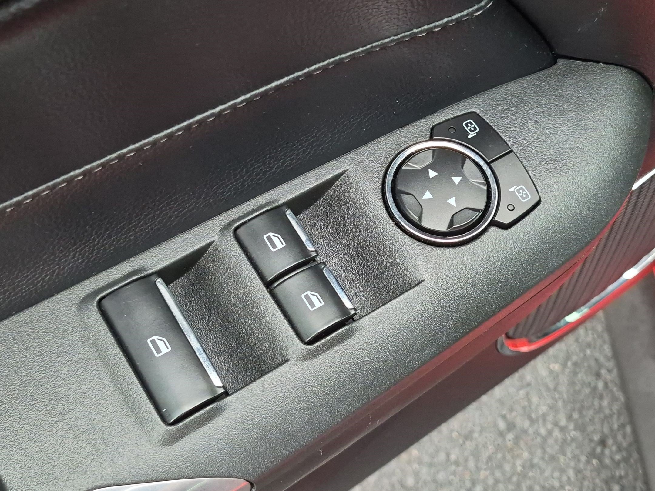 Used 2016 Ford Mustang GT Premium RWD image 15