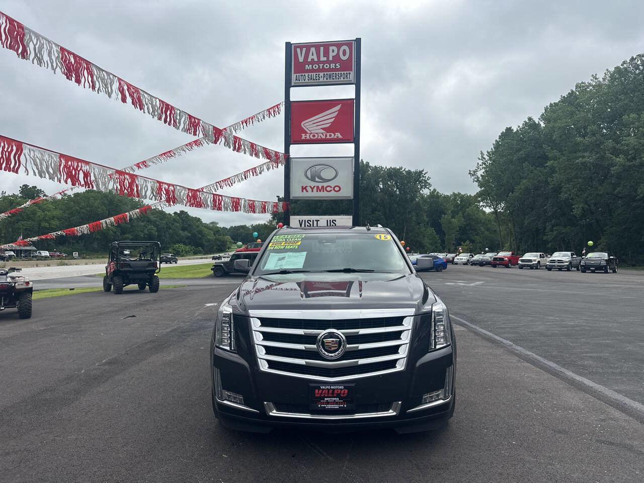 Used 2015 Cadillac Escalade ESV Luxury image 4