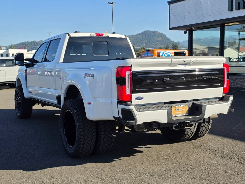 Certified 2025 Ford F450 Platinum w/ FX4 Off-Road Package AWD/4WD image 8