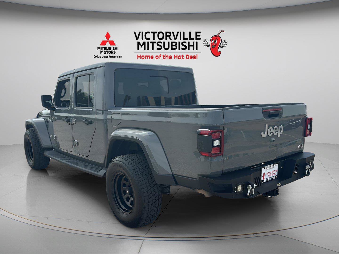 Used 2021 Jeep Gladiator Overland AWD/4WD image 5