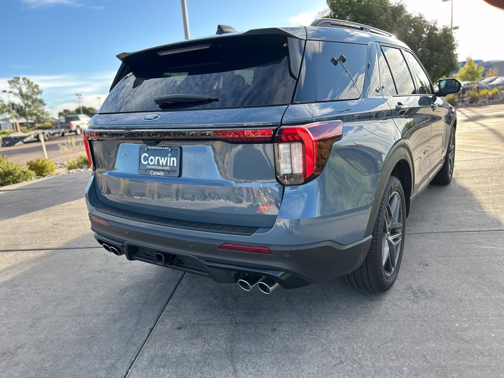 Used 2026 Ford Explorer ST AWD/4WD image 8