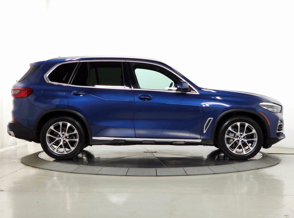 Used 2019 BMW X5 xDrive50i w/ Premium Package 2 AWD/4WD image 11