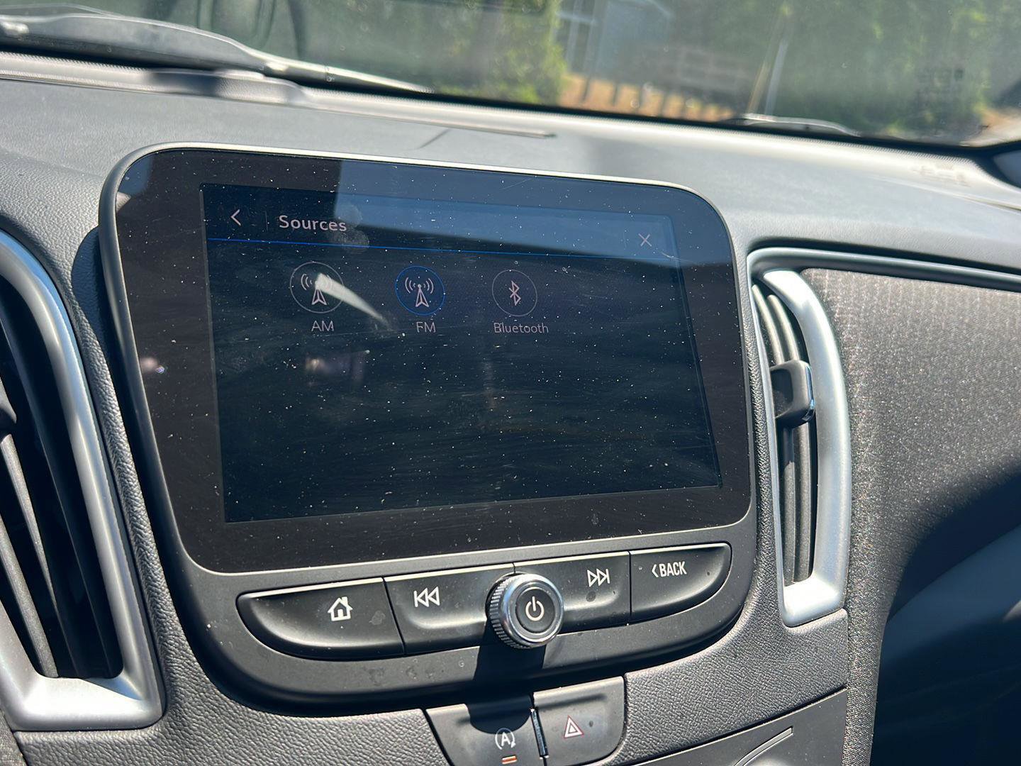Used 2020 Chevrolet Malibu LS FWD image 23