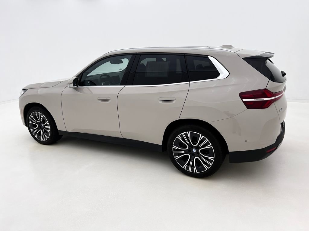 Certified 2025 BMW X3 xDrive30i w/ Premium Package image 10
