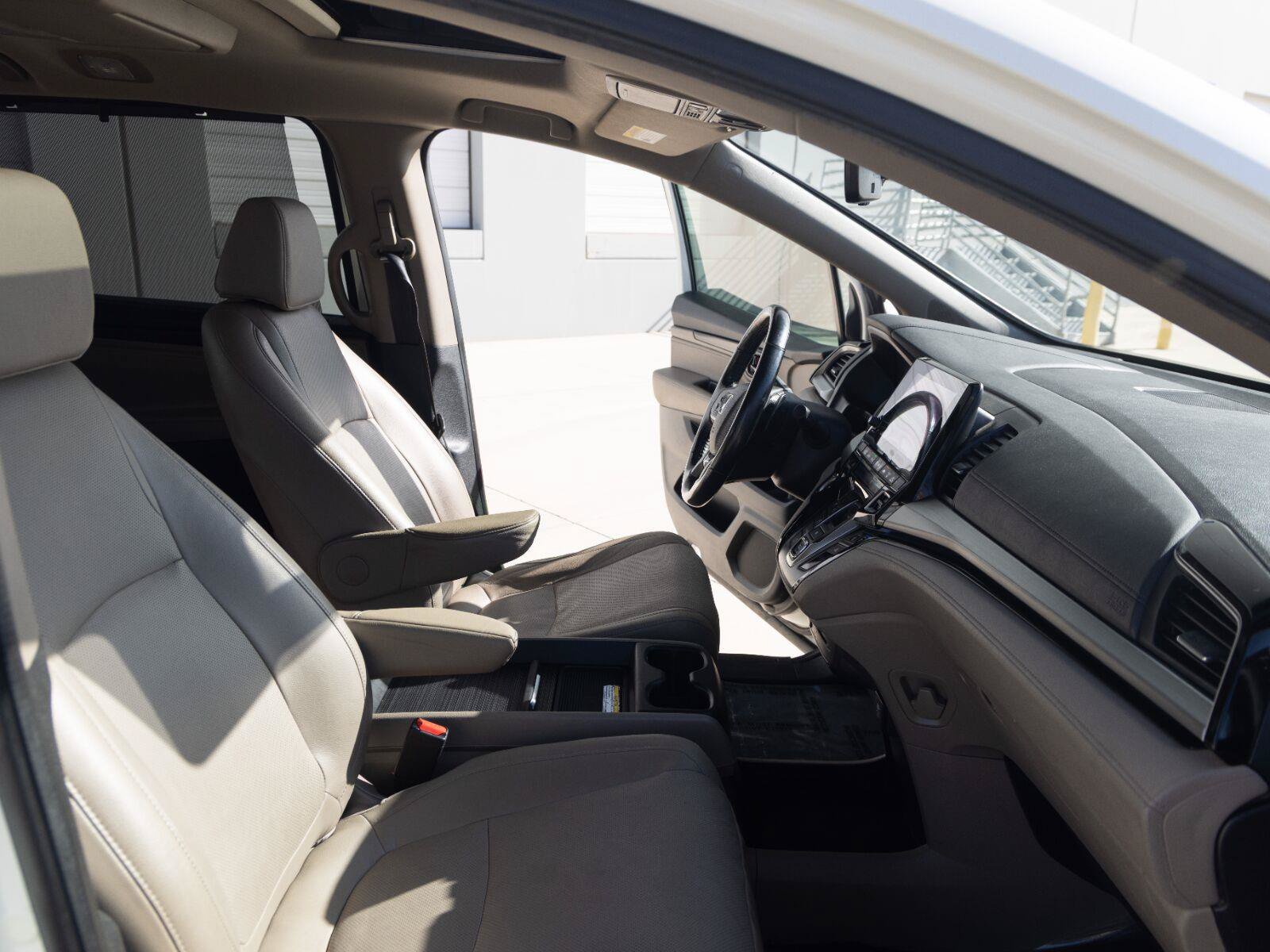 Used 2019 Honda Odyssey Elite image 41