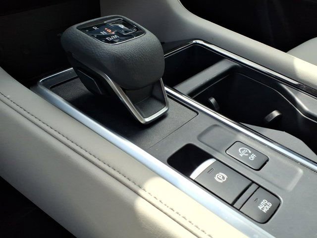 Used 2025 Nissan Pathfinder SL AWD/4WD image 15