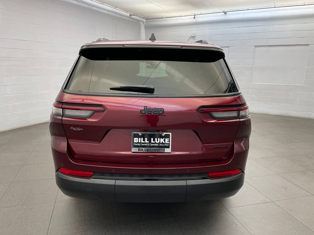New 2025 Jeep Grand Cherokee L Limited w/ Black Appearance Package RWD image 4