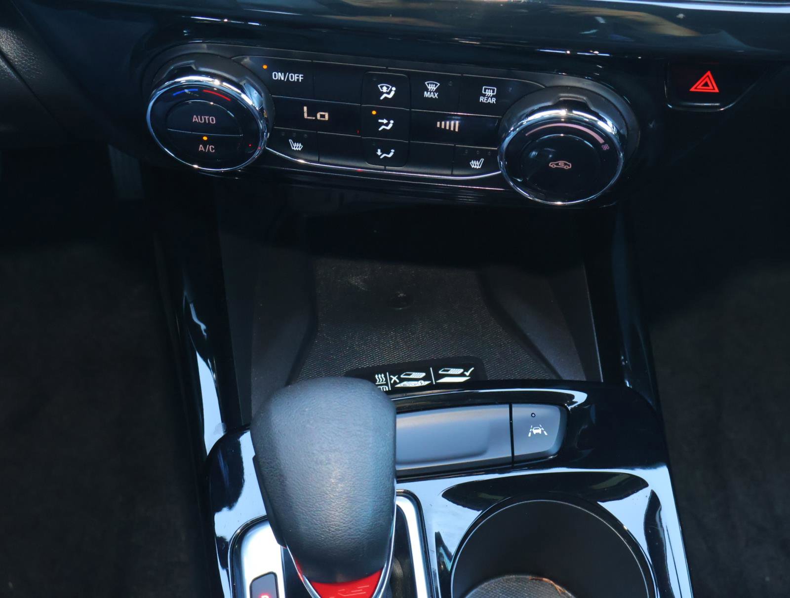 Used 2024 Chevrolet Trax RS w/ Sunroof Package image 28