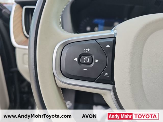 Used 2022 Volvo XC60 B5 Momentum w/ Climate Package AWD/4WD image 16