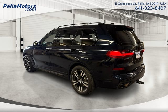 Used 2022 BMW X7 xDrive40i w/ M Sport Package AWD/4WD image 5