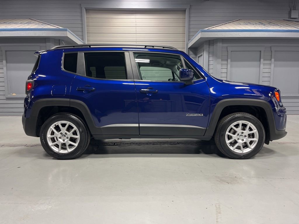 Used 2021 Jeep Renegade Latitude w/ Convenience Group AWD/4WD image 8