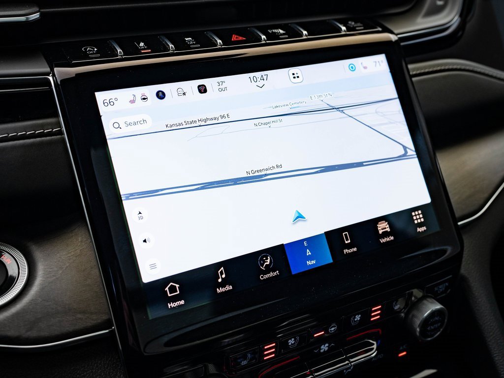 Used 2023 Jeep Grand Cherokee Overland w/ Adv Protech Group III image 29