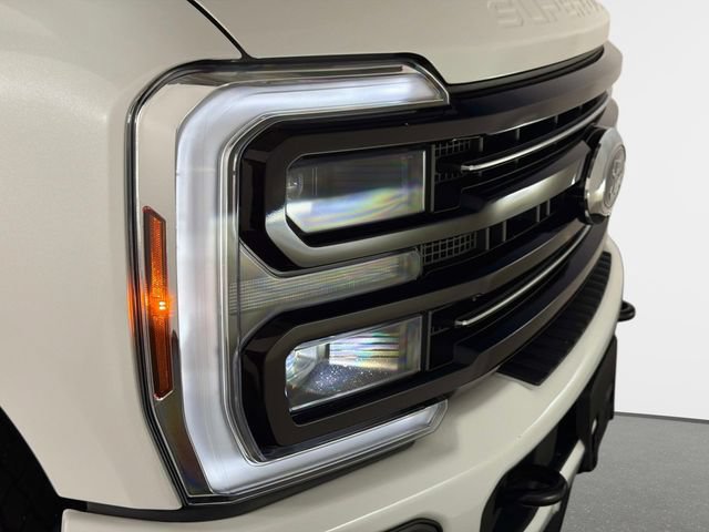 Used 2025 Ford F250 Platinum AWD/4WD image 10