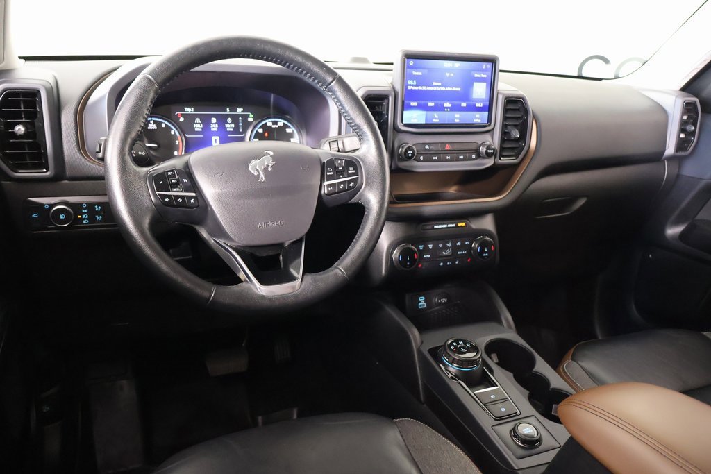 Used 2022 Ford Bronco Sport Outer Banks image 2