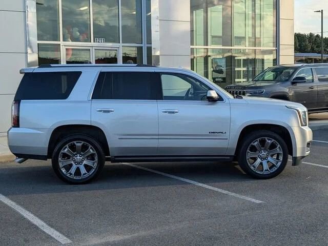 Used 2015 GMC Yukon Denali w/ Premium Package AWD/4WD image 2
