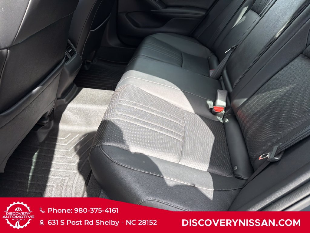 Used 2020 Honda Accord Touring image 32