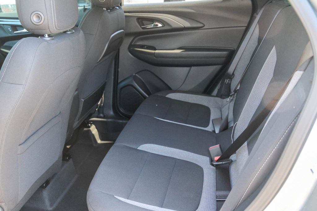 New 2026 Chevrolet TrailBlazer LT w/ LT Cold Weather Package FWD image 12