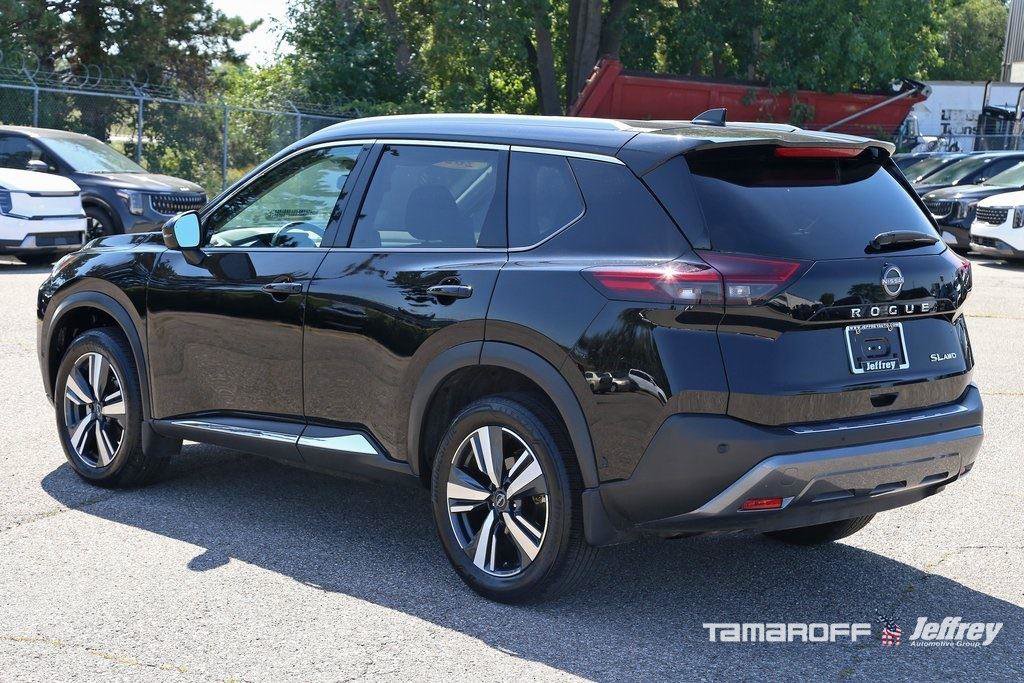 Certified 2023 Nissan Rogue SL w/ SL Premium Package image 18