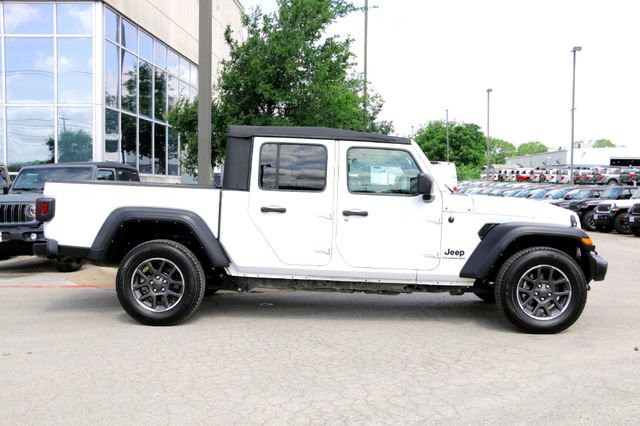 Used 2021 Jeep Gladiator Sport w/ Trailer Tow Package AWD/4WD image 4