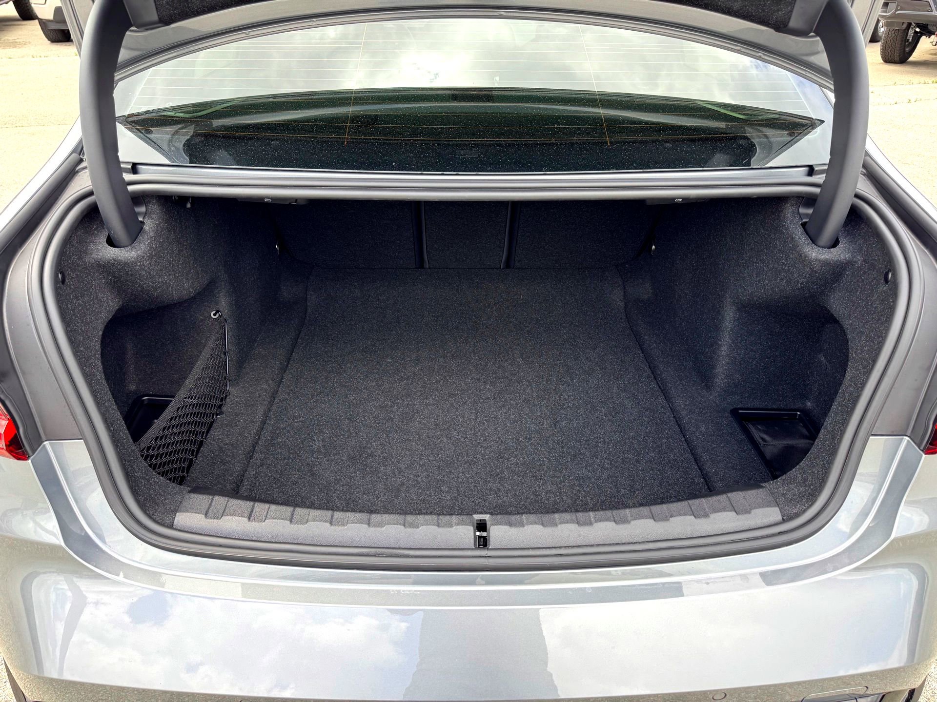 Used 2025 BMW M3 Competition image 10