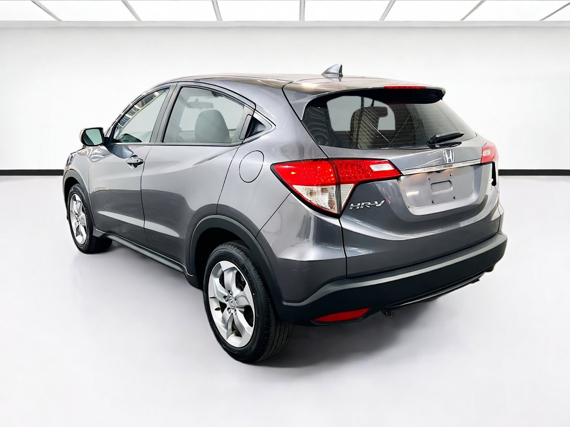 Used 2021 Honda HR-V LX image 6