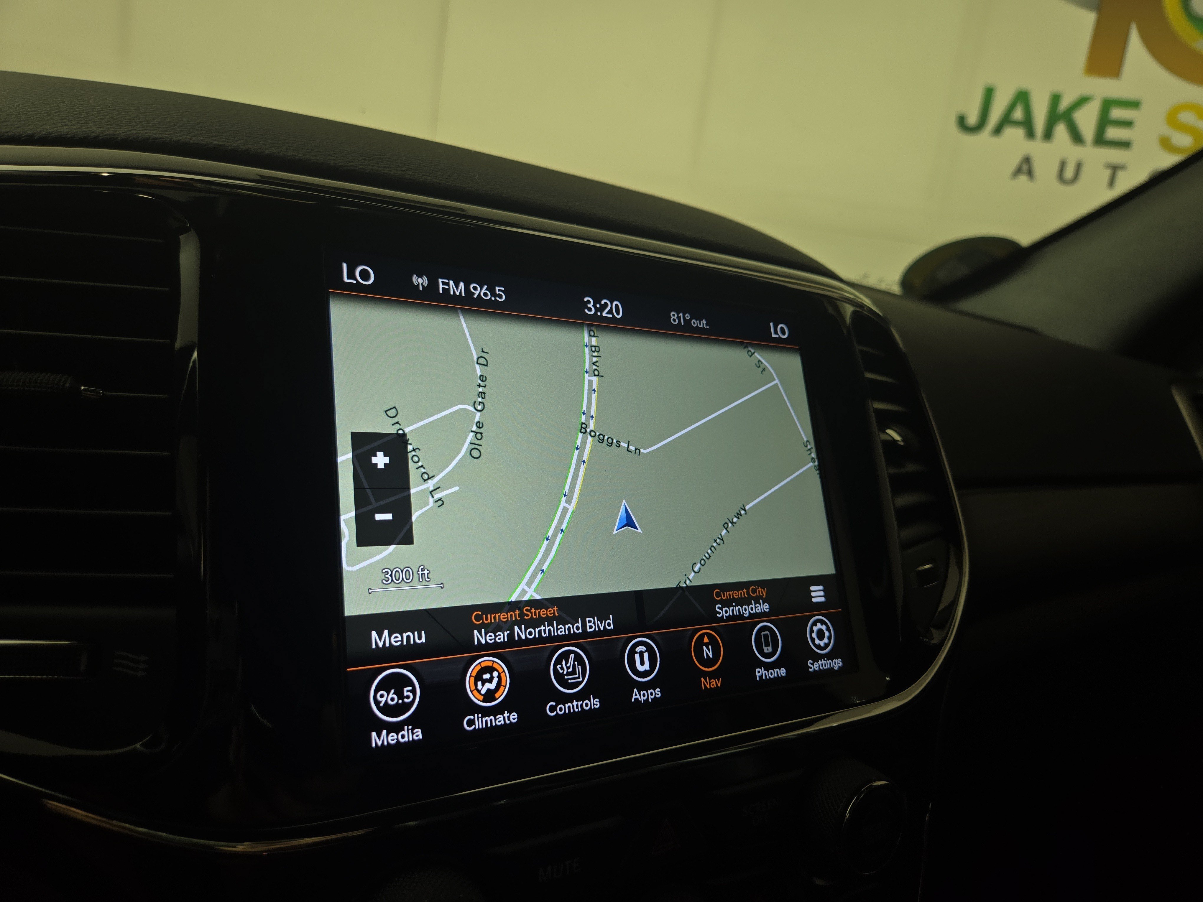 Used 2022 Jeep Grand Cherokee Laredo X AWD/4WD image 20