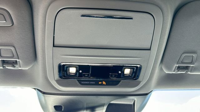 Used 2022 Lincoln Corsair Reserve image 23