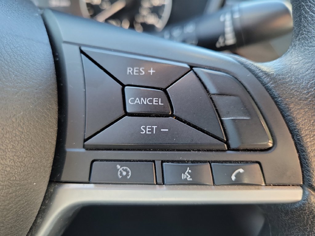 Used 2025 Nissan Altima 2.5 SV FWD image 34