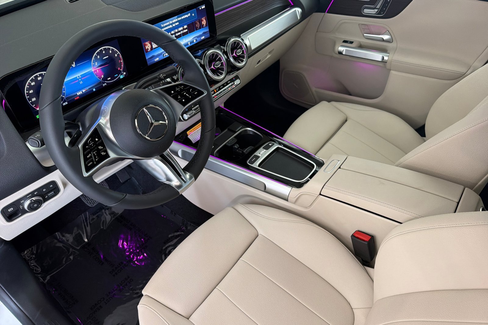 New 2026 Mercedes-Benz GLB 250 image 9