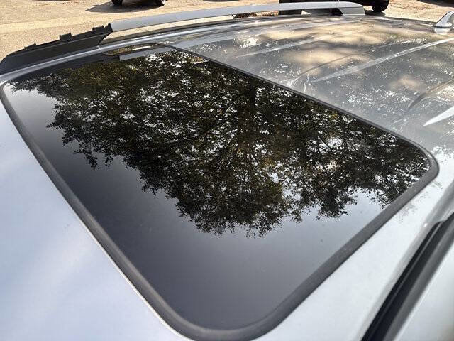 Used 2017 Toyota RAV4 XLE image 10