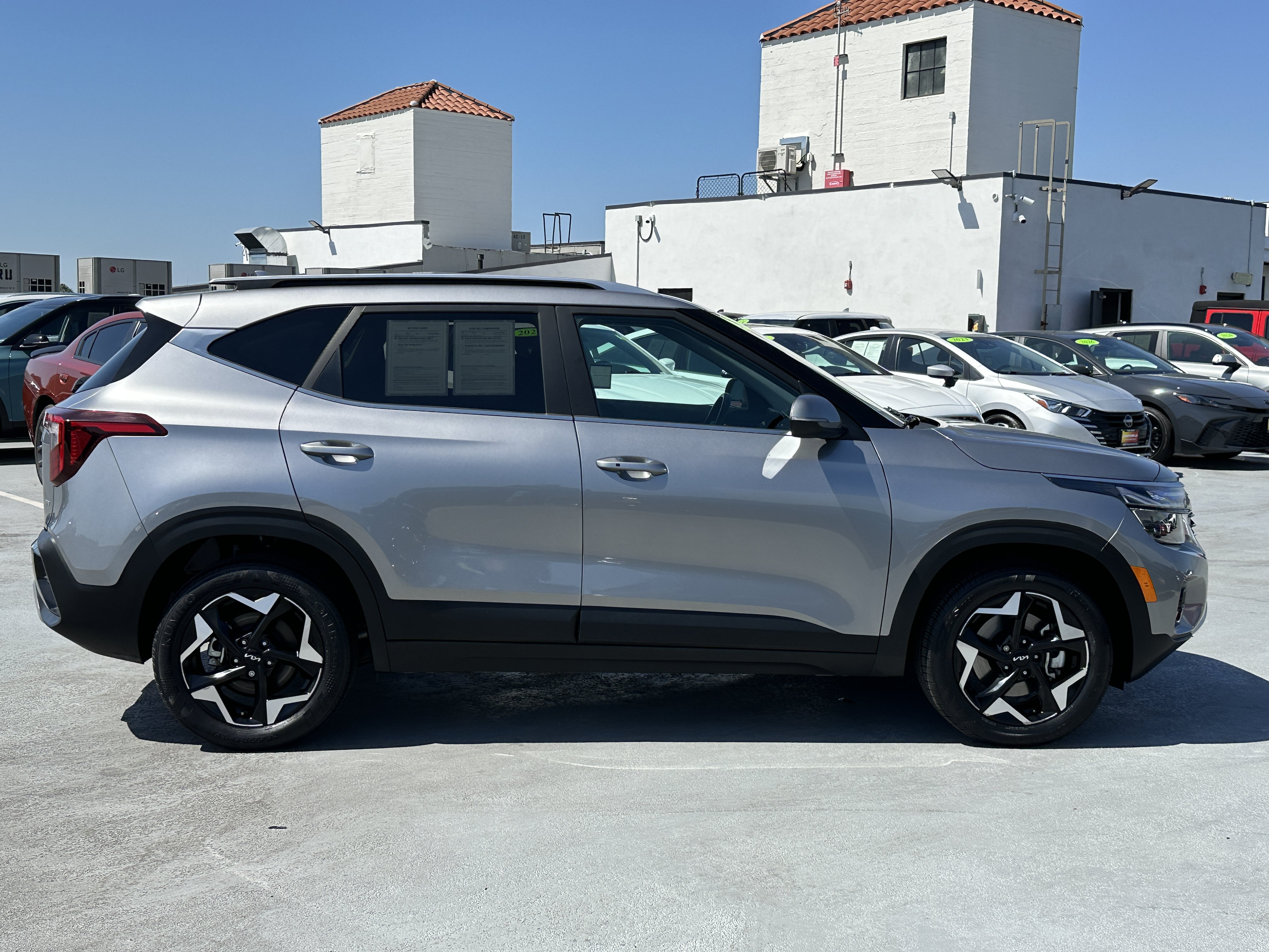 Certified 2024 Kia Seltos EX AWD/4WD image 9